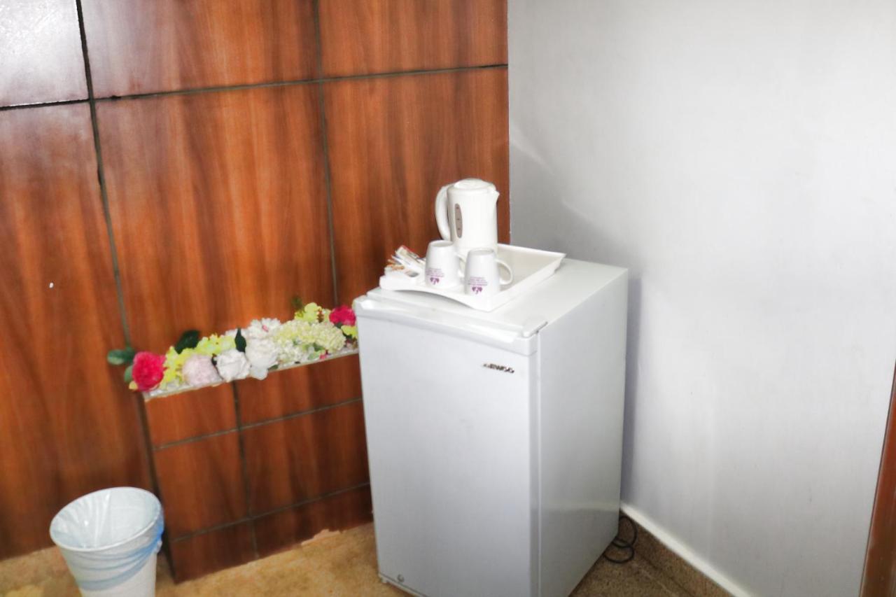Al Farhan Hotel Suites リヤード エクステリア 写真